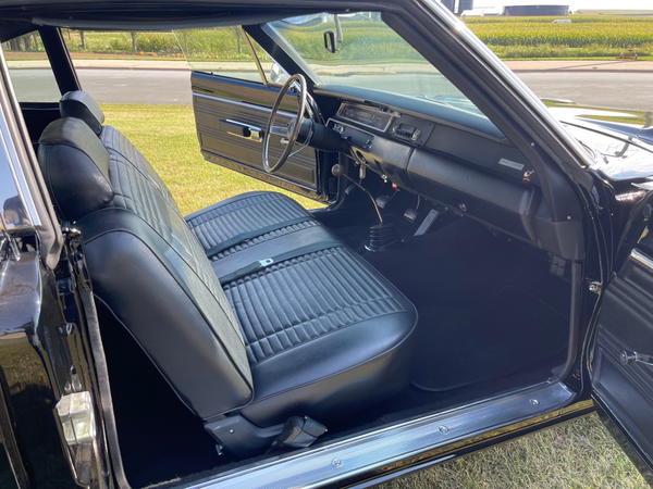 1969 Plymouth Road Runner Coupe Hemi 4-Speed