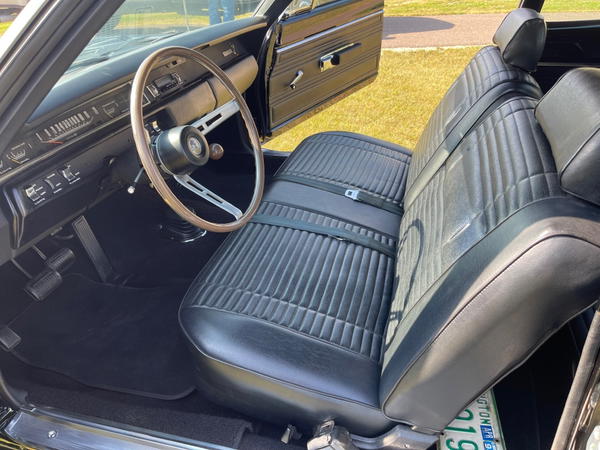 1969 Plymouth Road Runner Coupe Hemi 4-Speed