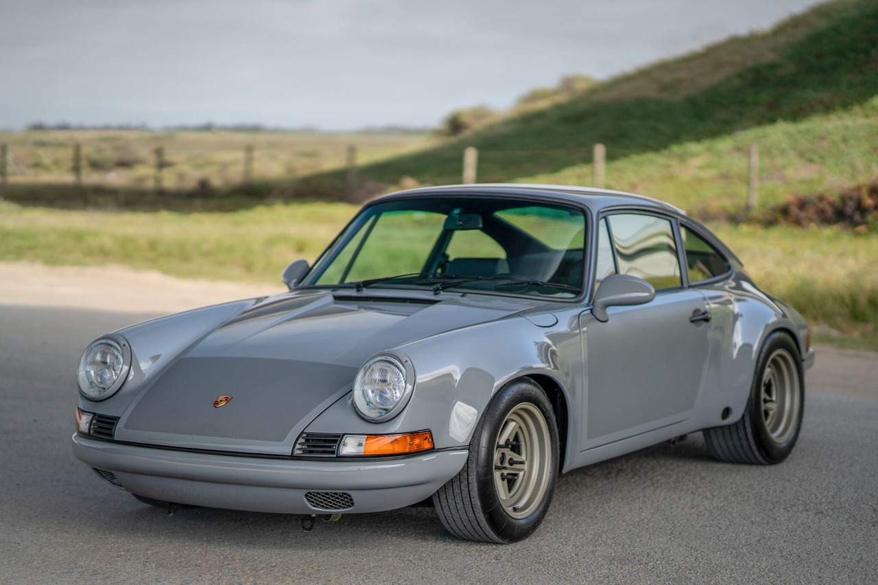 1989 Porsche 911 Carrera 3.8L Backdate ST-style Tribute