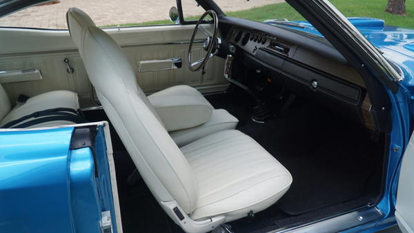 1970 Dodge Super Bee Hardtop Hemi 4-Speed
